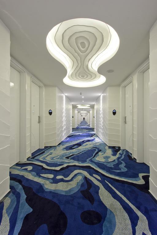Lanmei Theme Hotel Kunming Exterior photo